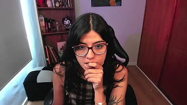 valerie__skyy webcam