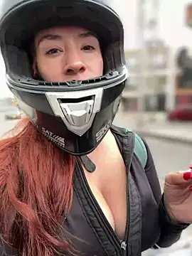 Samyra_Biker12 webcam