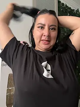 Abril_Luv webcam