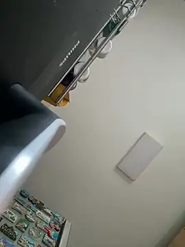 Anna_Lewis webcam