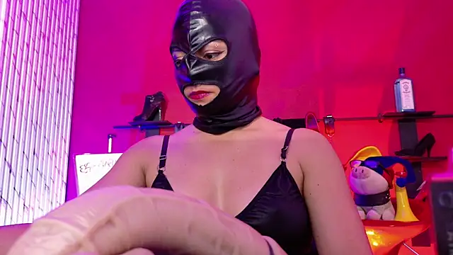 MistressSlut1 webcam