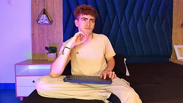 Tyler_Mcrey webcam