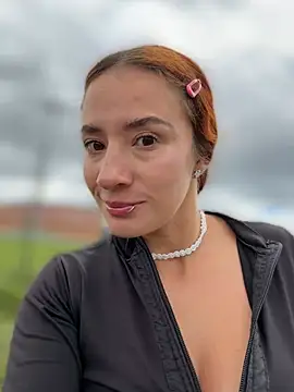 samyra_biker12 (Ask my age) - Take off my panties and bounce my tits