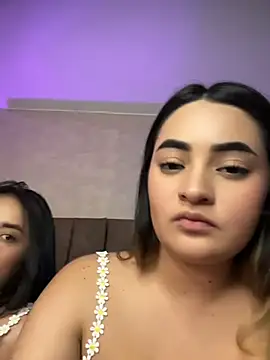 Antonella_Julieta webcam