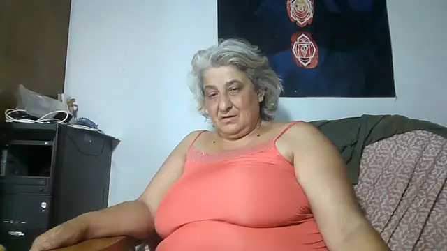 ExquisiteMature webcam