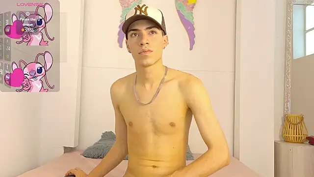 Monyel_Blake webcam