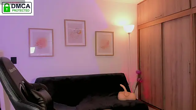 aleja_montiel__ webcam