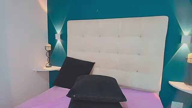 MiaaCarter_ webcam