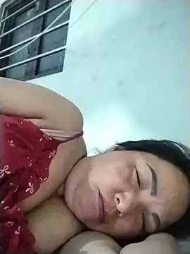 Naaya8109 webcam