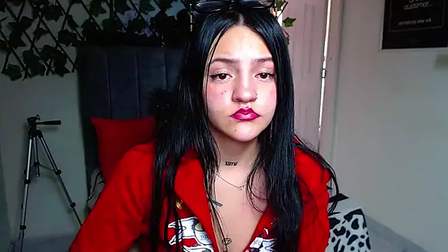 Violettasquirt webcam