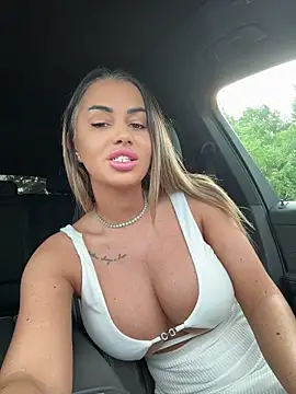 KirstieVegas 🌥 chatroom