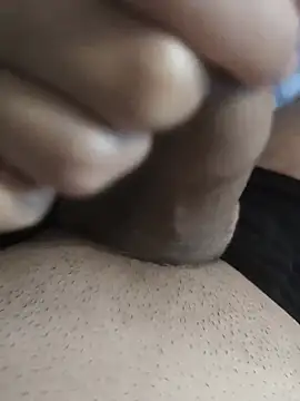 MadaamJizz_DickLewd webcam