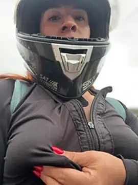 Samyra_Biker12 webcam