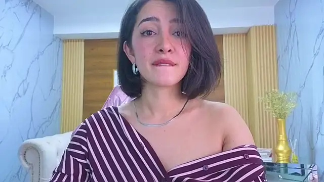 sara_lopez_s live cam on StripChat