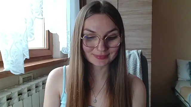 LooveELLYx live cam on StripChat
