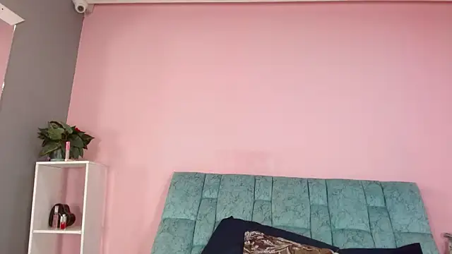 EmmaBellini webcam