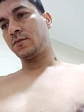 MrSecretSuit webcam