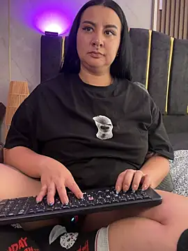 Abril_Luv webcam