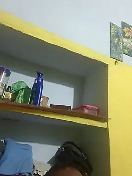 Priyasexcpl live cam