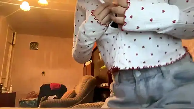 CrimsonLace webcam