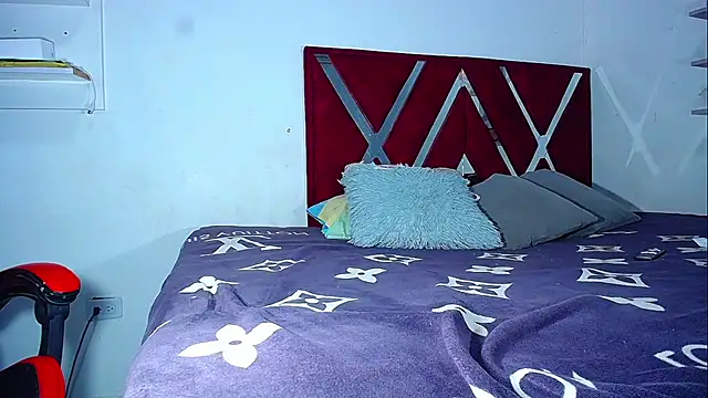 DanisaBrown webcam