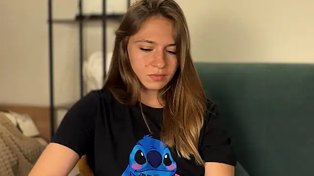 LovelyKatea webcam
