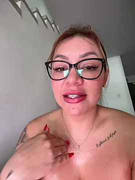DIANITA_1988 🖖 free cam