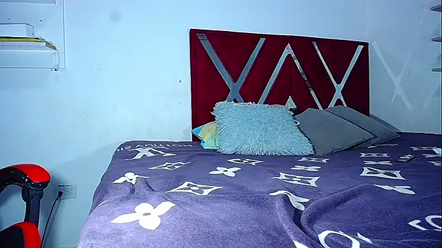 DanisaBrown webcam
