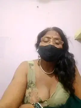 yamuna_033 - YAMUNA_033's free webcam - UK Sex Cams