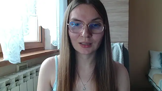 LooveELLYx webcam