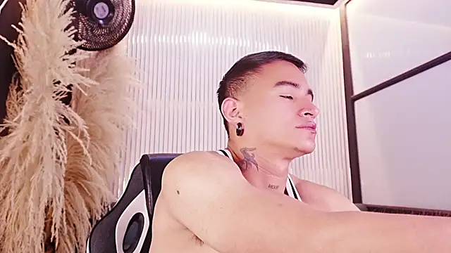 LiamDeep webcam