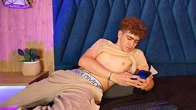 tyler_mcrey - Tyler_Mcrey's free webcam - UK Sex Cams