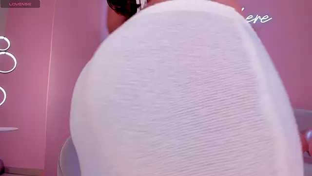 ArianaDumont webcam