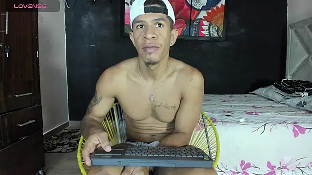 antonio_aguilarx webcam