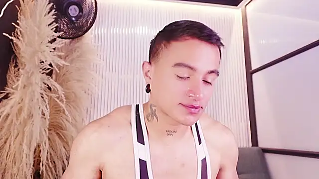LiamDeep webcam