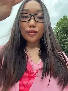 trytomakememoam webcam