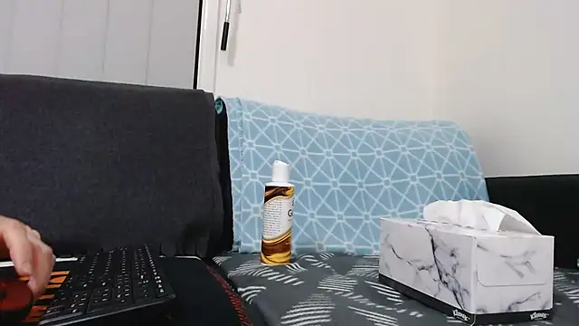lilchristian@xh webcam