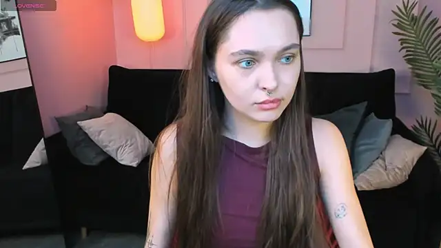 ChloeSunny webcam
