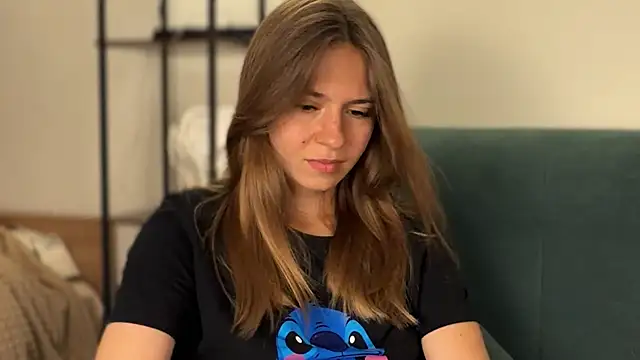 LovelyKatea webcam