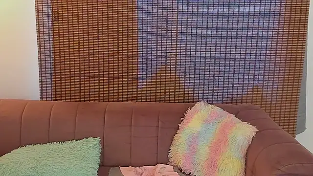 ariana_cross webcam