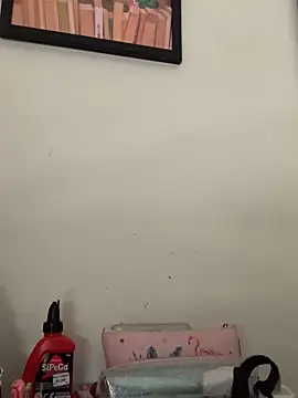 La-Gatiita-trans live cam on StripChat