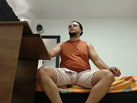 Cloudydayxxx webcam
