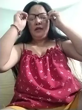 Naaya8109 webcam