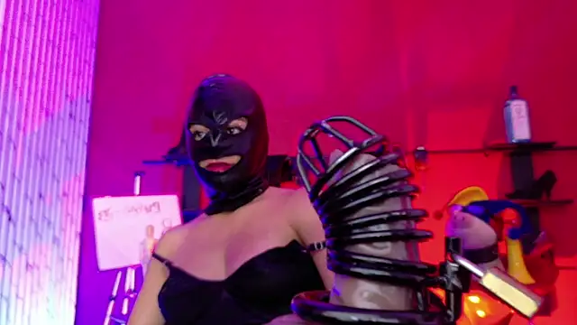 MistressSlut1 webcam