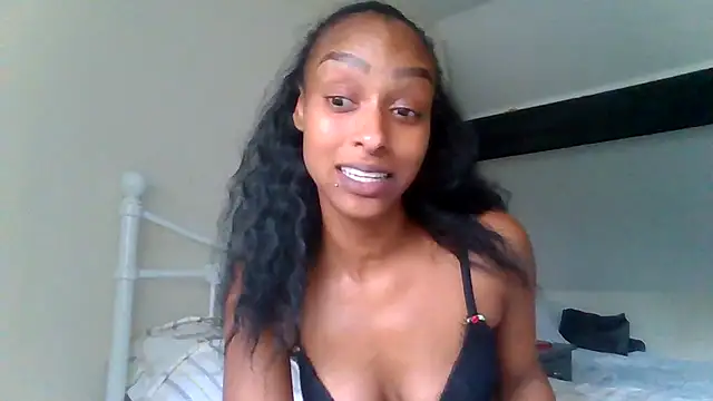 Hazel_Dollxx