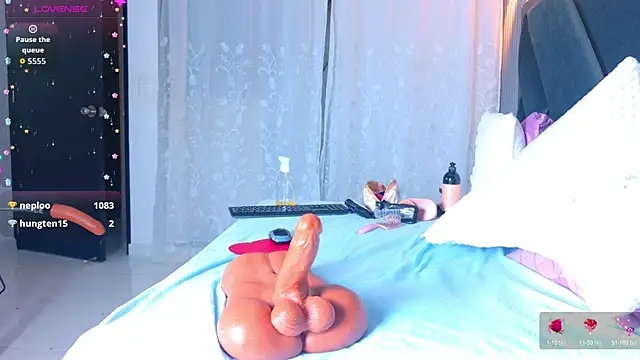 SofiaCopper live cam on StripChat