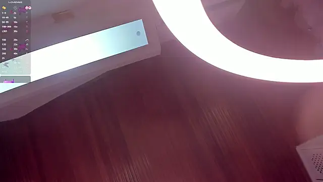 elodie_walker webcam