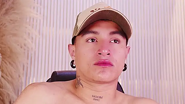 LiamDeep webcam