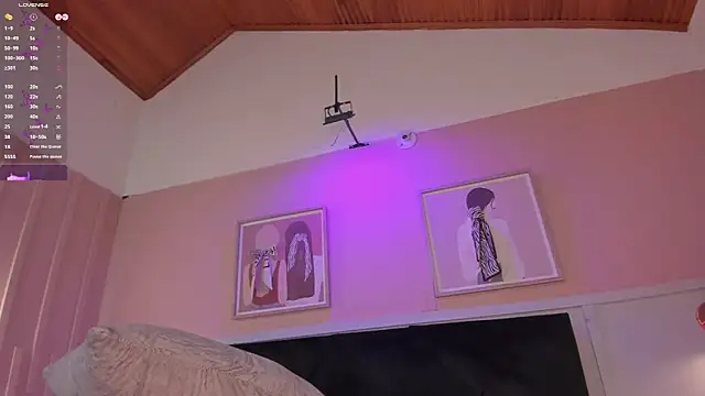 elodie_walker webcam