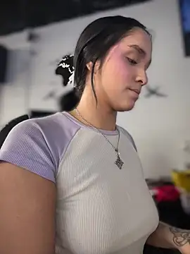 Isabella-Teen webcam